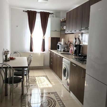 Apartament Mont Blanc ซินายา ภายนอก รูปภาพ