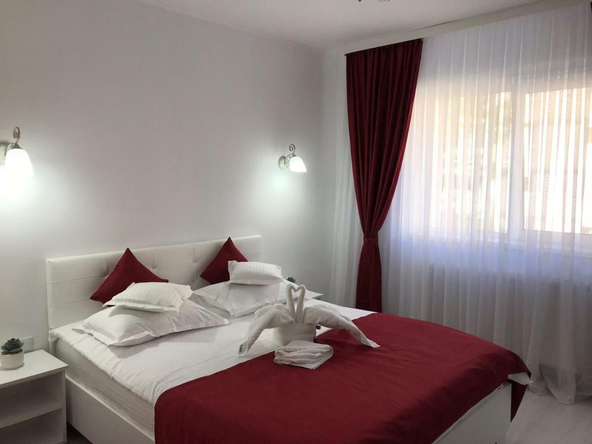 Apartament Mont Blanc ซินายา ภายนอก รูปภาพ